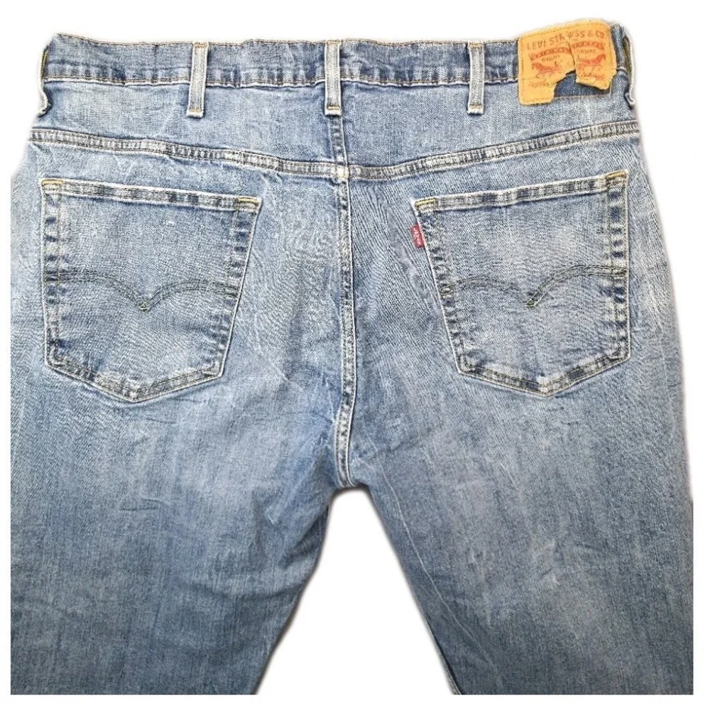 Levis levi 569